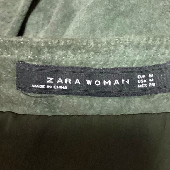 Zara Green 100% Suede Leather Zip Front Mini Casual A Line Mini Skirt Size M - Picture 4 of 5